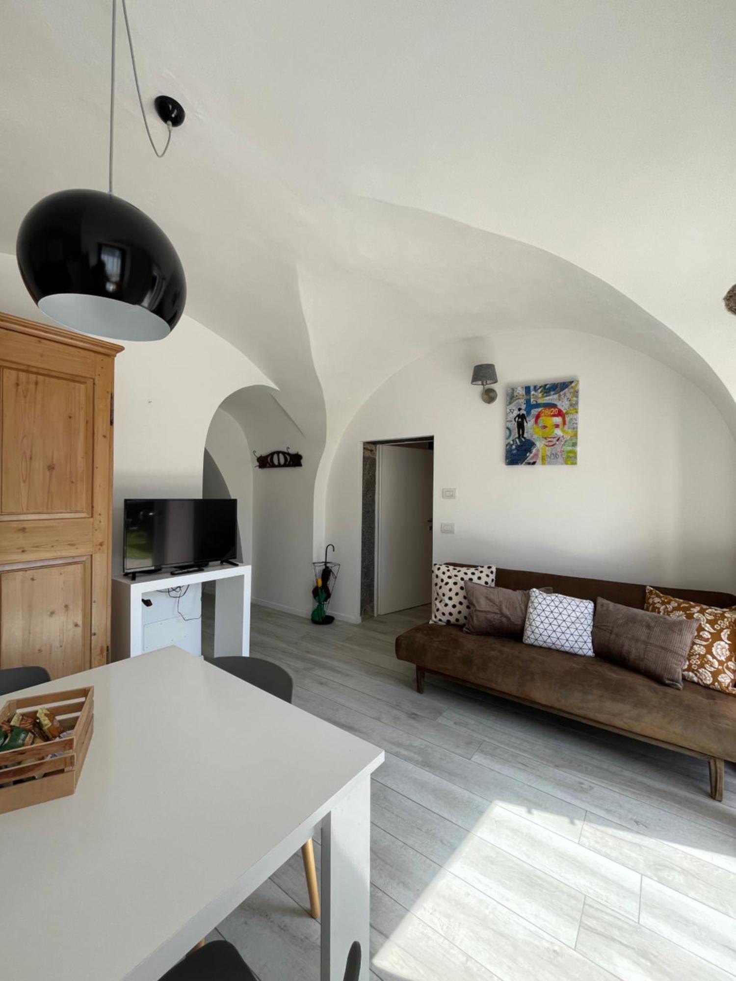 Casa Nina Apartment Mezzolago Ngoại thất bức ảnh